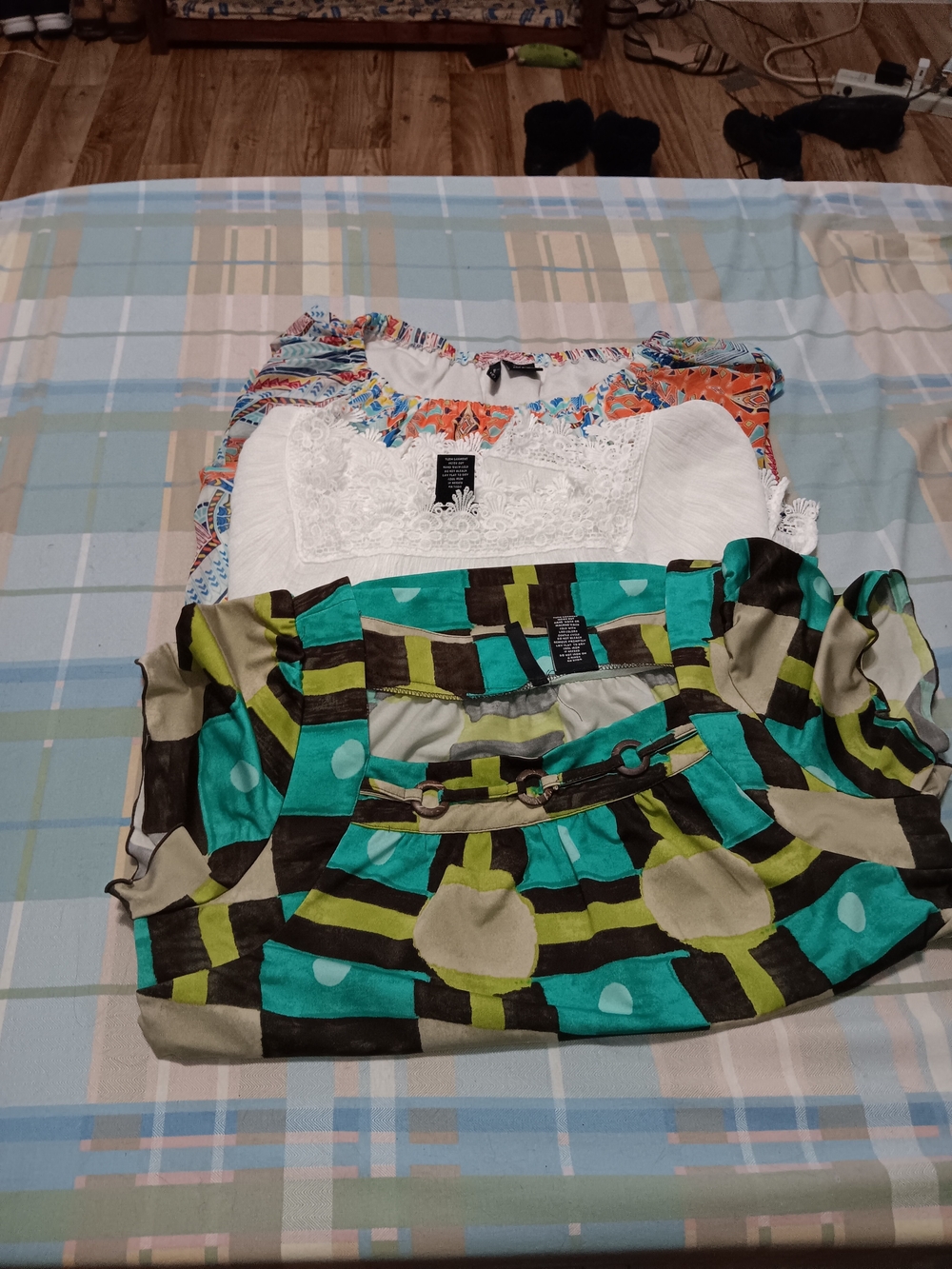 3 Womens Blouses All Size Med.